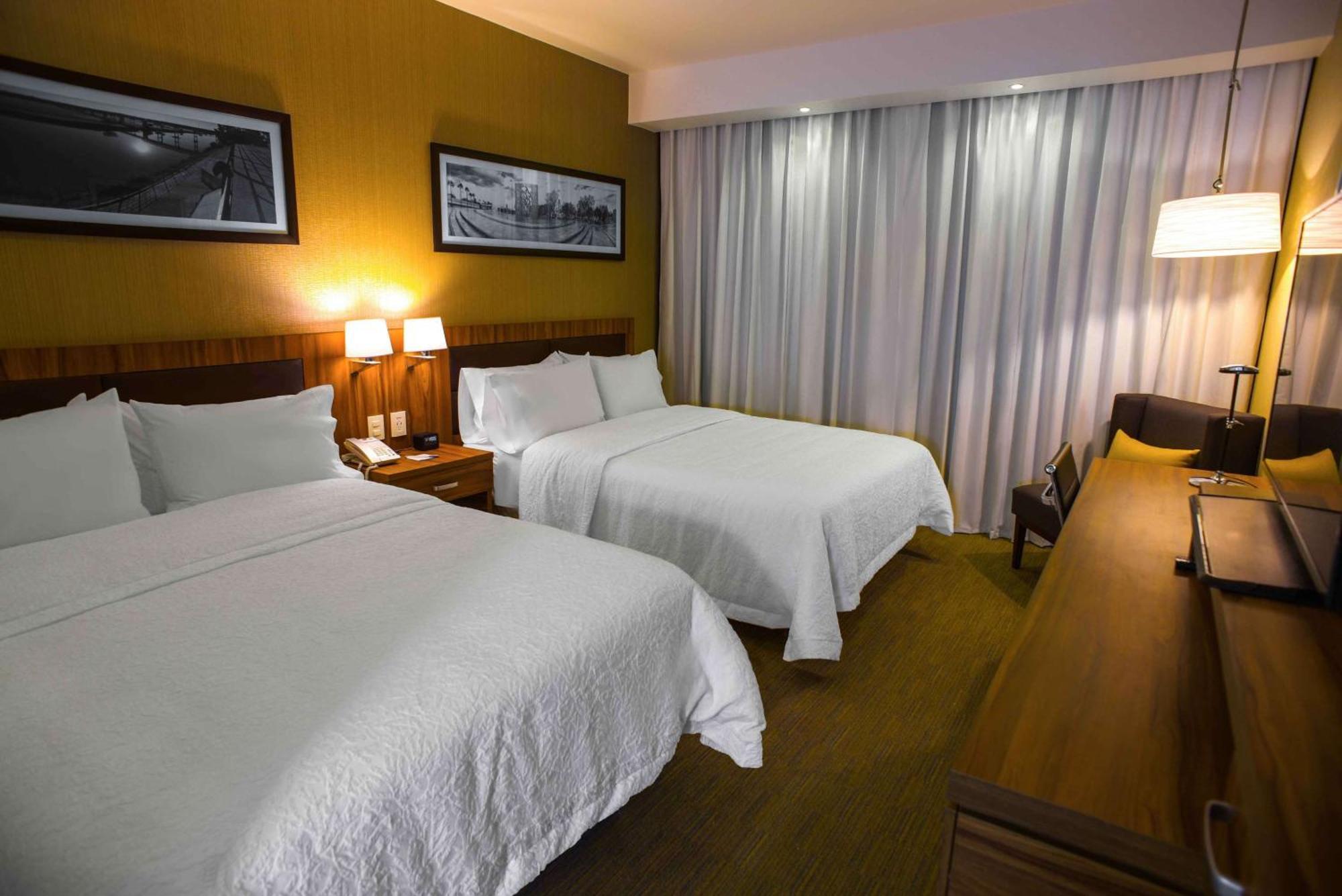 Hampton Inn Piedras Negras Kültér fotó